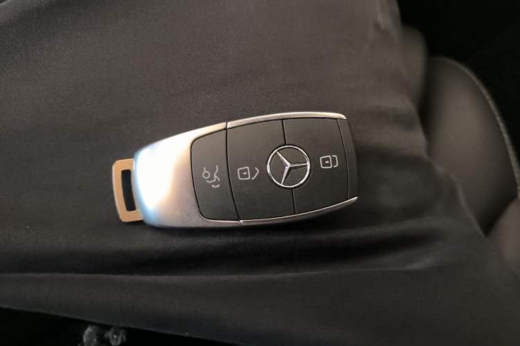 Used Mercedes-Benz C-Class 2020 Restyled C 200 L Fashion Edition Sport Version
