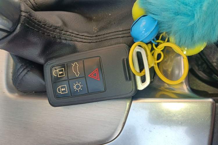 Used Volvo S60 2018 S60L T3 Smart Progress Edition
