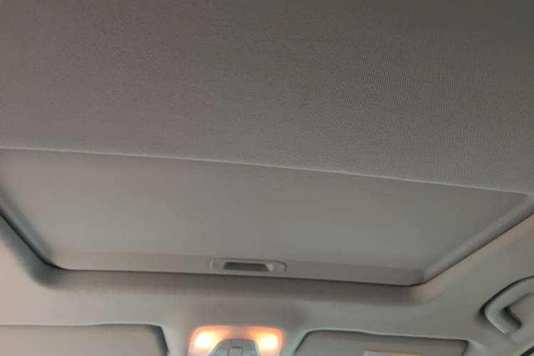 Used GAC Trumpchi GS3 2019 235T Automatic Elite Edition Headliner