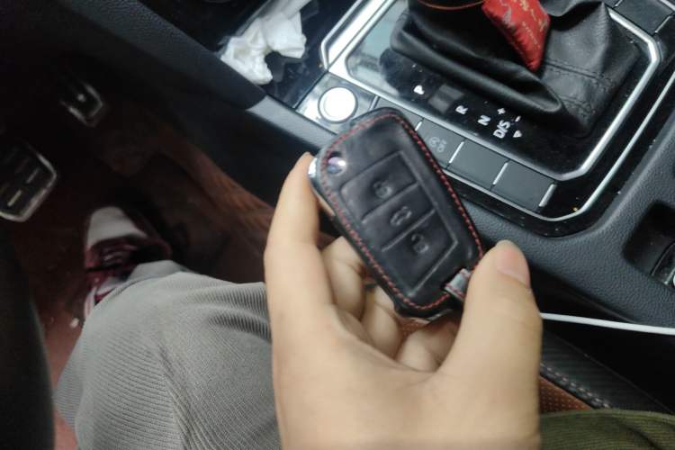 Used Volkswagen FAW-Volkswagen CC 2019 380TSI Glamour Edition China V Standard Vehicle Key