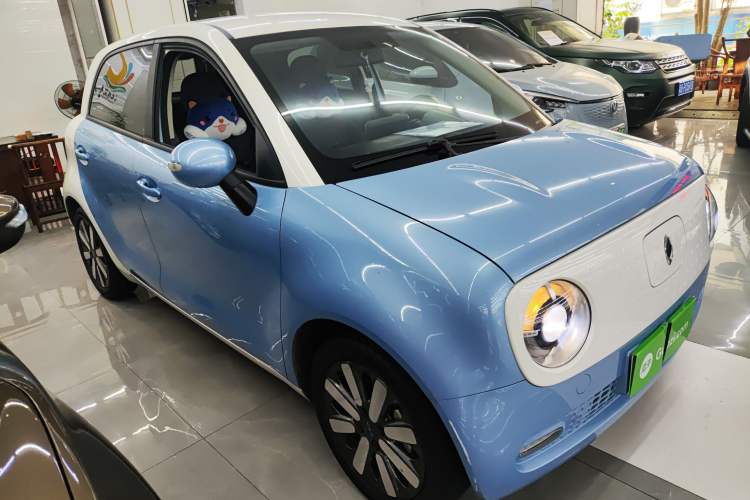 Used ORA Black Cat 2021 351 km Standard Version Front Right 45 Deg