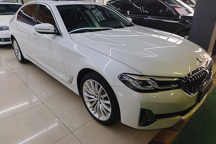 Used BMW 5 Series 2022 Second Facelift 530Li Luxury Edition Premium Package
