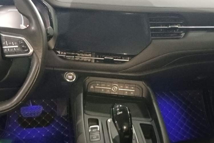 Used Haval F7 2019 1.5T Two-Wheel Drive i-Type China V Standard Audio And AC Panel