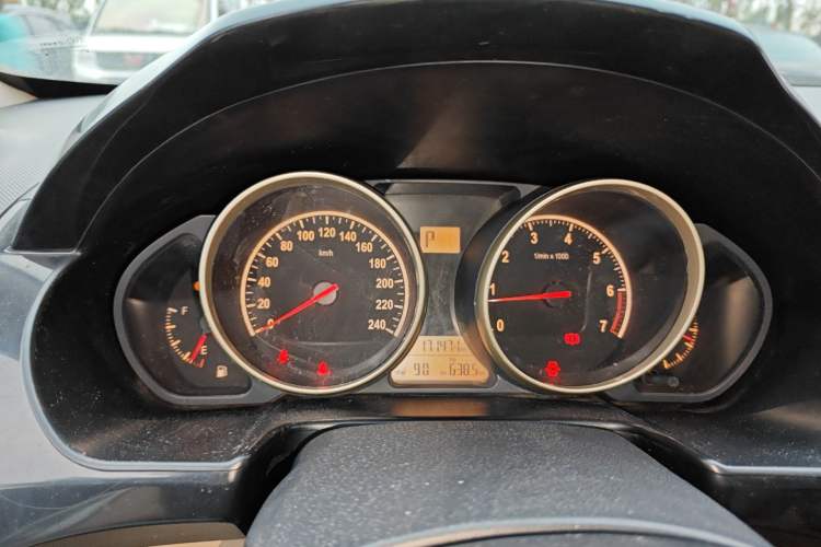 Used Brilliance H330 2013 1.5L Automatic Luxury Model Instrument Cluster