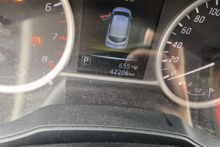 Used Nissan Tiida 2020 1.6L CVT Smart Drive Edition Odometer Close Up