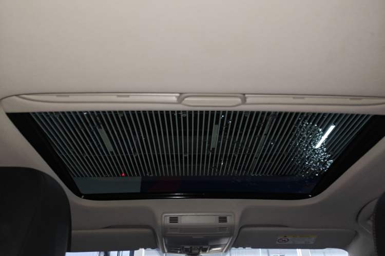 Used Volkswagen Bora 2020 1.5L Automatic Elite Version Headliner