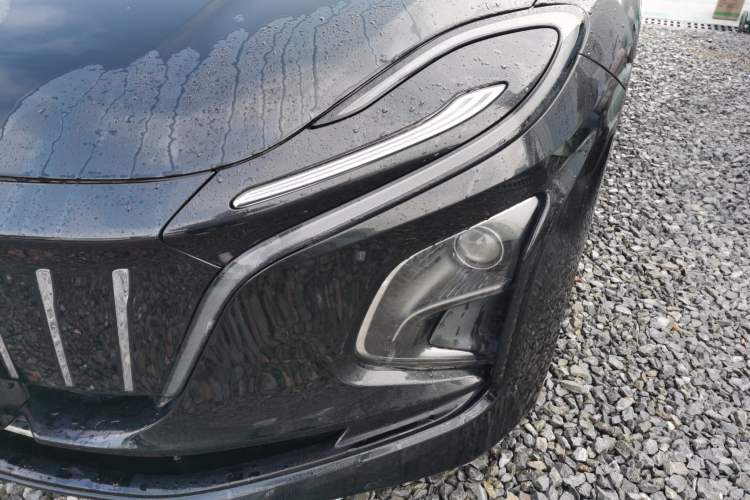 Used Hongqi E-QM5 2022 431 km Charge & Enjoy Edition
