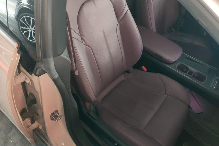 Used Nio ET5 2022 75 kWh