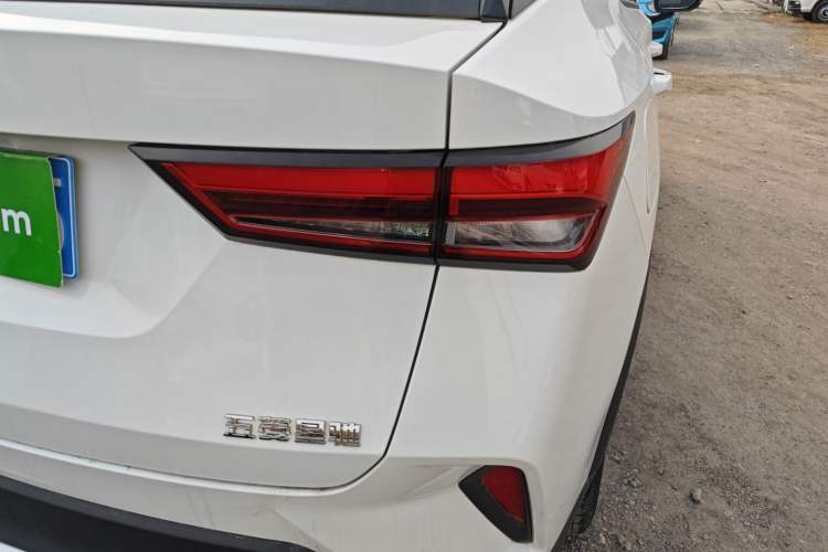 Used Wuling Alvez 2022 1.5L Manual Free-Style Model