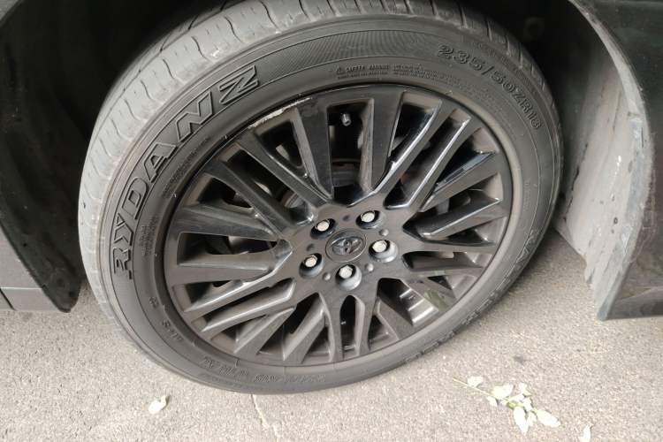 Used Toyota Alphard 2015 3.5L Prestige Edition
