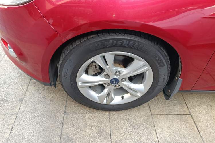 Used Ford Focus 2012 Hatchback 1.6L Automatic Fashion Edition
