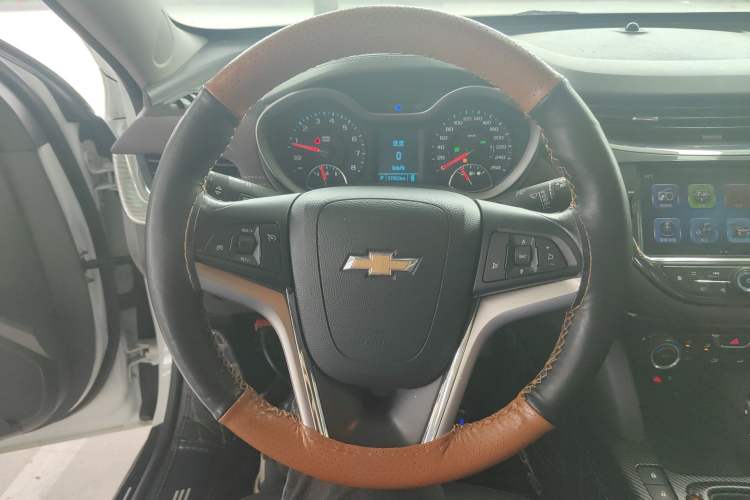Used Chevrolet Malibu 2018 530T Automatic Luxury Edition Steering Wheel