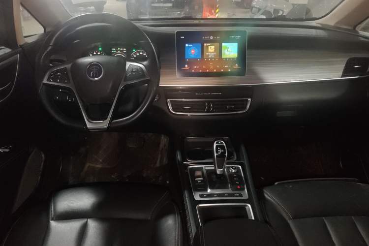 Used BYD Song MAX New Energy 2019 DM 1.5T Smart Connect Advanced 6-Seater China VI Standard
