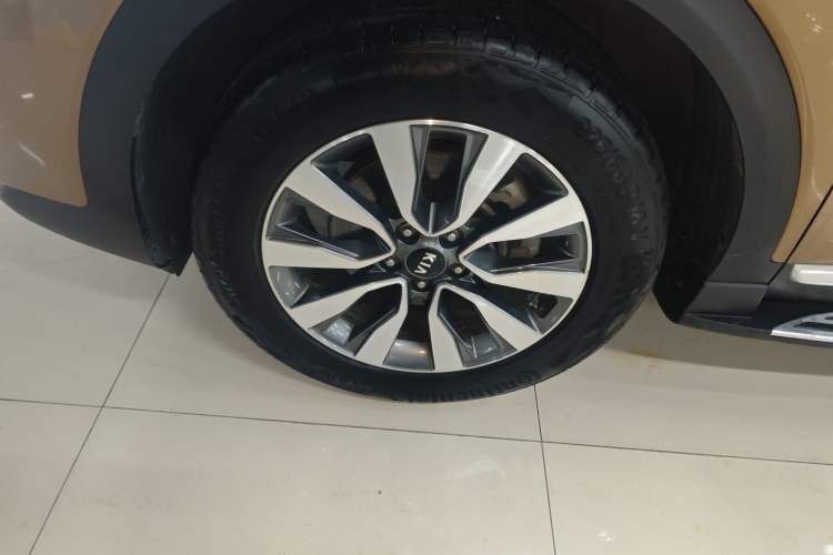 Used Kia KX7 2017 2.0T Automatic Two-Wheel Drive GLS 7-Seater
