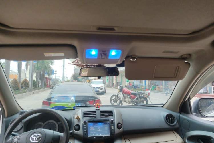 Used Toyota RAV4 2011 2.0L Automatic 4x4 Edition
