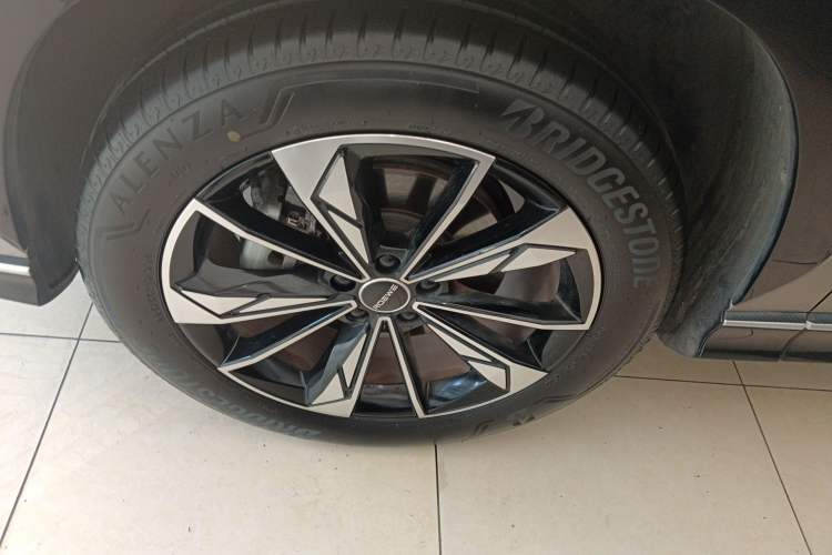 Used Roewe RX5 2023 1.5T Luxury Sliding-Screen Version