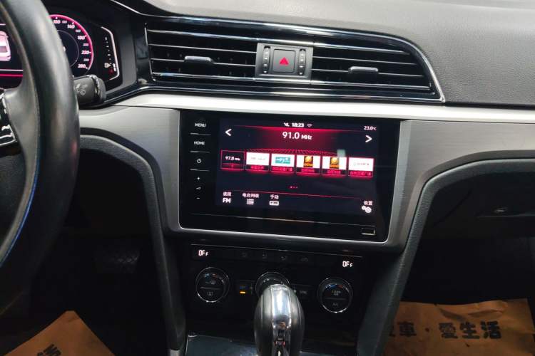 Used Volkswagen Lamando 2019 280TSI DSG Comfort Edition China VI standard
