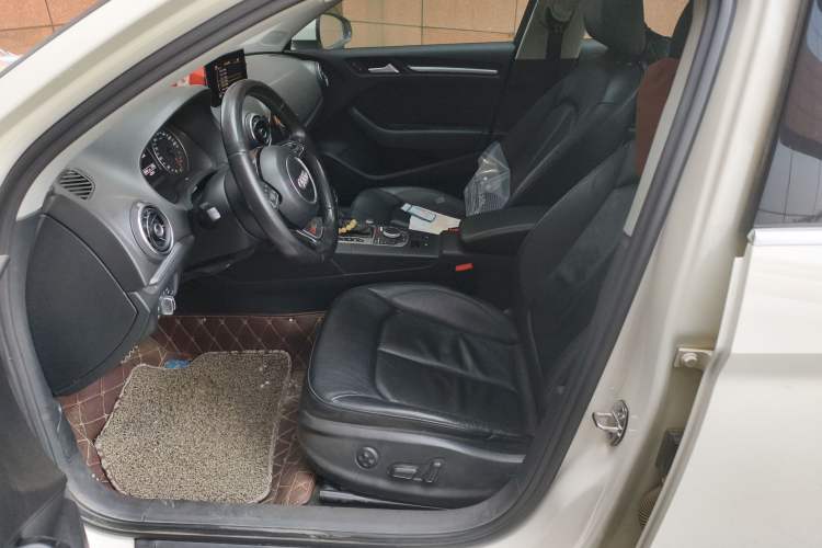 Used Audi A3 2014 Limousine 35 TFSI Automatic Comfort Model