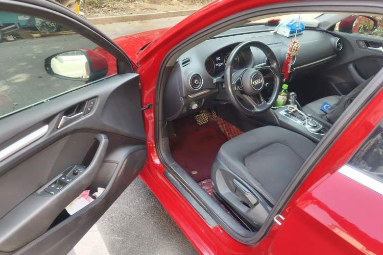 Used Audi A3 2017 Limousine 35 TFSI Ambition Edition
