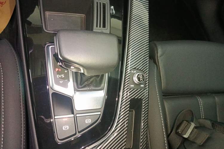 Used Audi A4L 2023 40 TFSI Fashion Dynamic Model