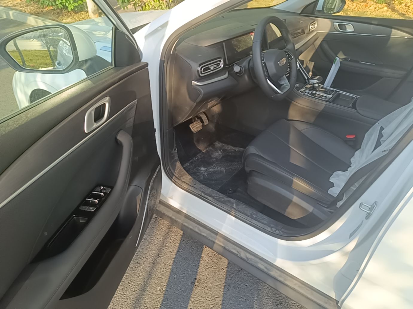 Geely Auto Emgrand 2026 Model 5th Generation 1.5L CVT Luxury Edition — снимка 18