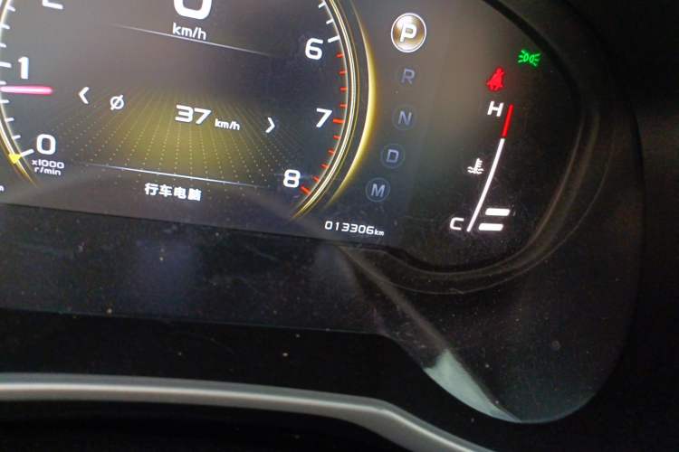 Used Geely Auto Emgrand X7 Sport 2022 1.8TD DCT Zhiya Trim Odometer Close Up