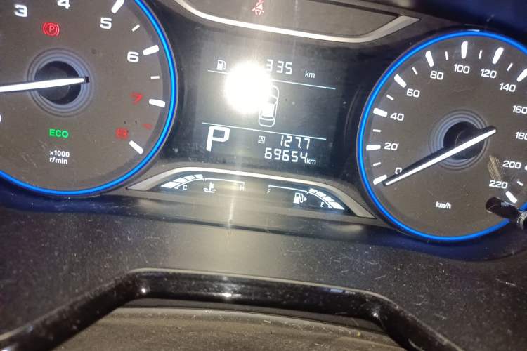 Used GAC Trumpchi GS4 2018 235T Automatic Two-Wheel Drive Elite Millionth Anniversary Edition Odometer Close Up