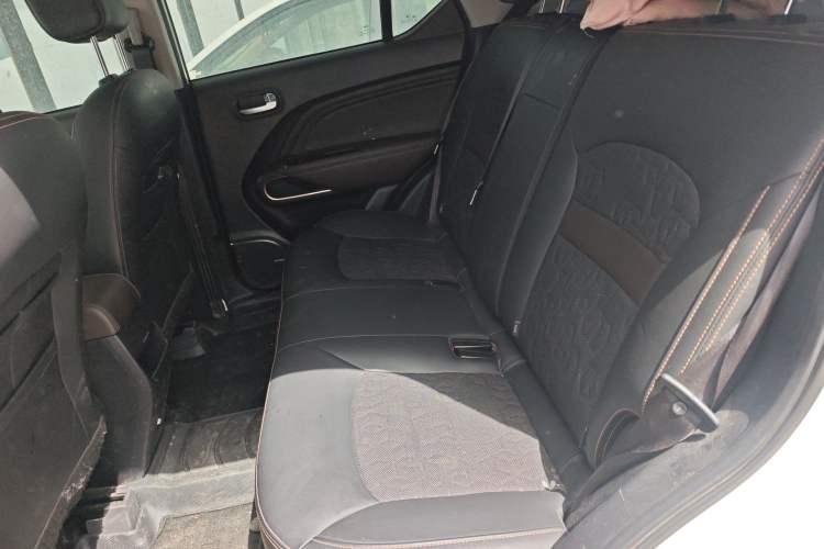 Used GAC Trumpchi GS3 2017 150N Automatic Elite Edition Left Rear Seat