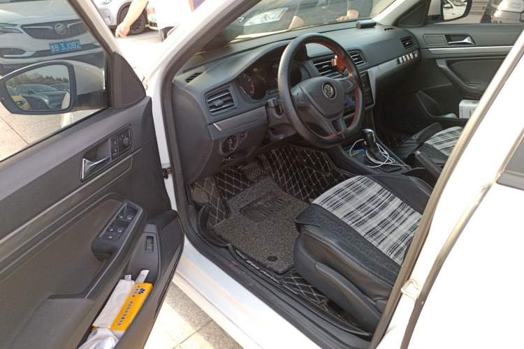 Used Volkswagen Lavida 2019 Lavida Start 1.5L Automatic Trendy Version China VI Standard Driver Seat