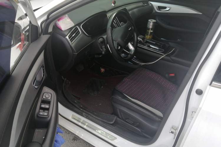 Used Roewe i6 MAX 2020 300TGI Automatic "Swell Cool Smart Drive" Edition