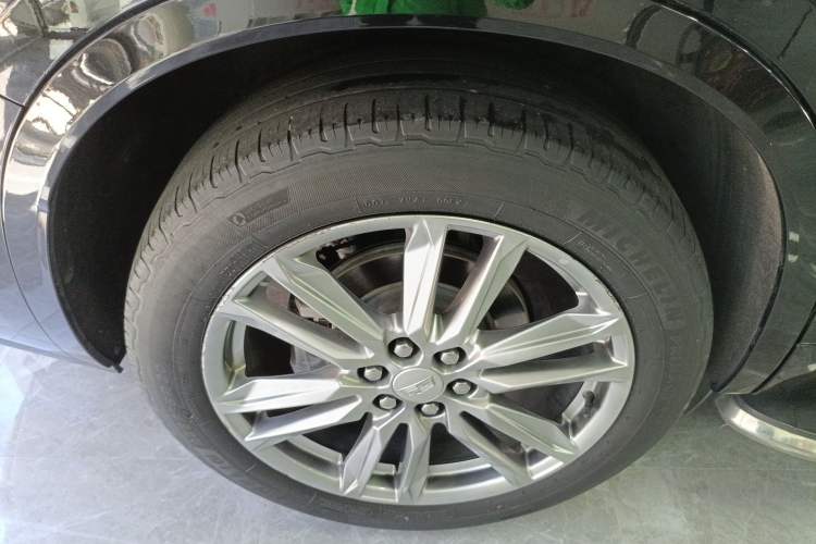 Used Cadillac XT6 2022 2.0T Six-Seater Two-Wheel-Drive Luxury Version
