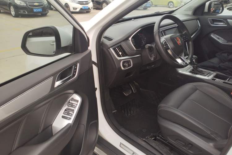 Used Roewe RX5 2018 30T Two-Wheel Drive Automatic Internet Smart Edition Driver Seat