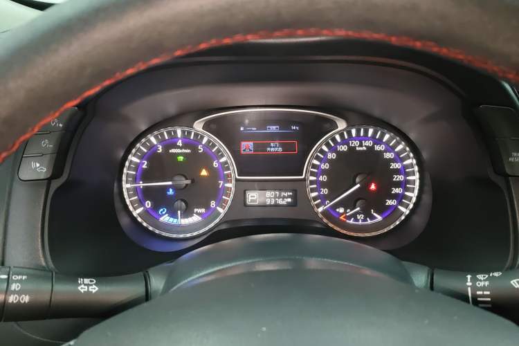 Used Infiniti QX60 2016 2.5 S/C Hybrid Two-Wheel-Drive Excellence Edition China V Standard