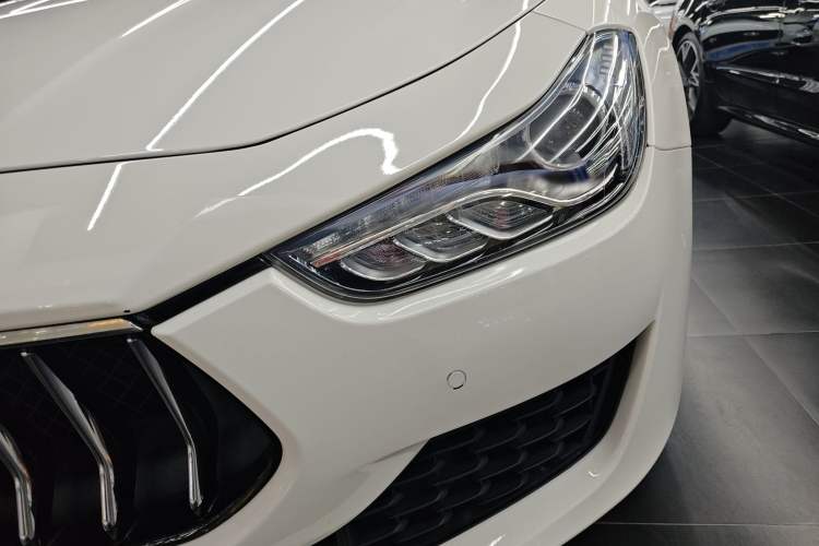 Used Maserati Ghibli 2019 3.0T Standard Version China VI Left Front Headlight