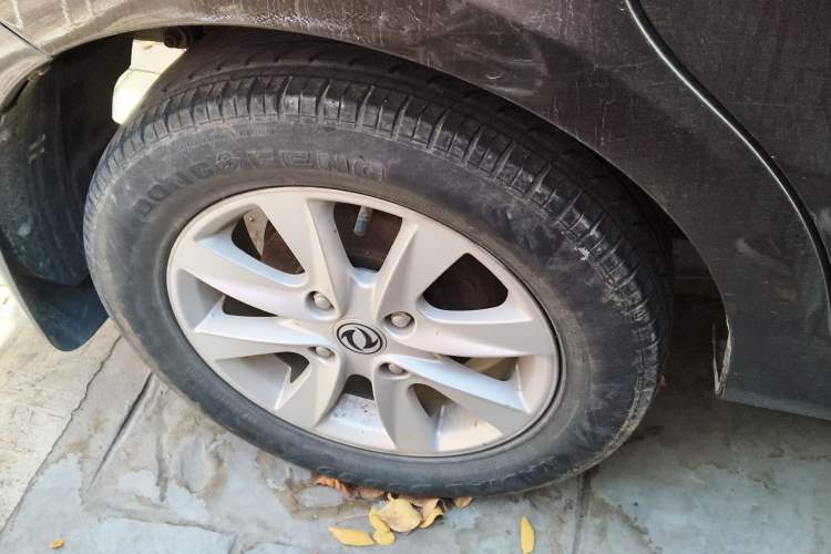 Used Dongfeng Fengon 330 2019 1.5L 330S Manual Comfort Version China VI Standard