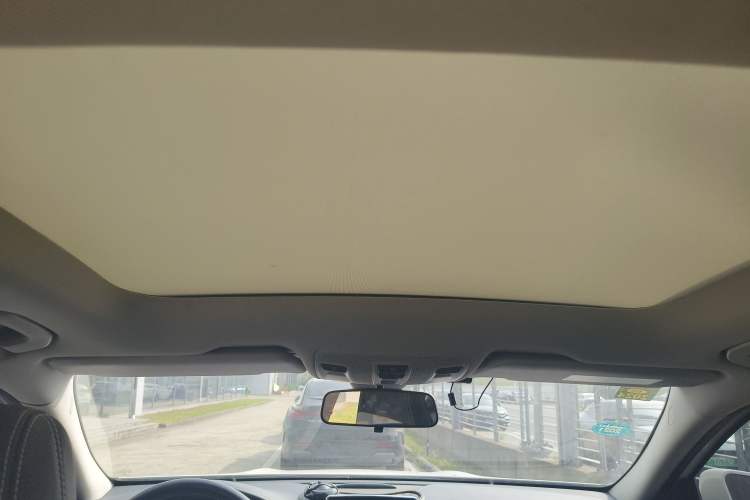 Used Mercedes-Benz GLA 2015 GLA 200 Fashion Model Headliner