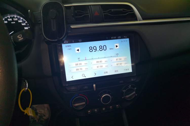 Used Hyundai Verna (older generation) 2017 1.4L Manual Refreshed Version China VI Standard Audio And AC Panel