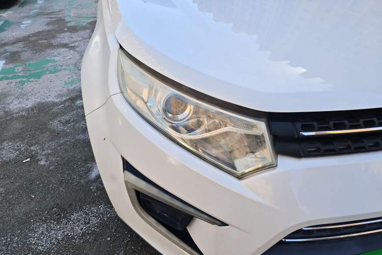 Used JMC Yusheng S330 2016 1.5L GTDi Automatic Two-Wheel Drive Fashion Edition
