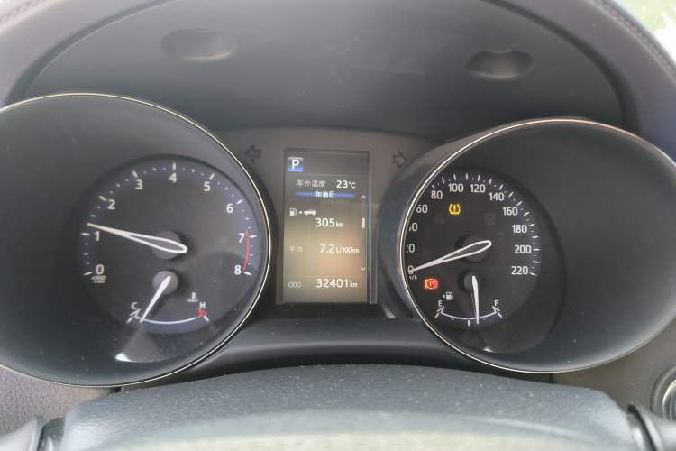 Used Toyota IZOA 2018 2.0L Yichi Edition China V Standard