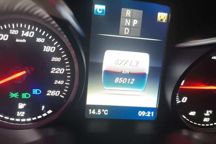 Used Mercedes-Benz C-Class 2017 Facelift C 200 Coupe