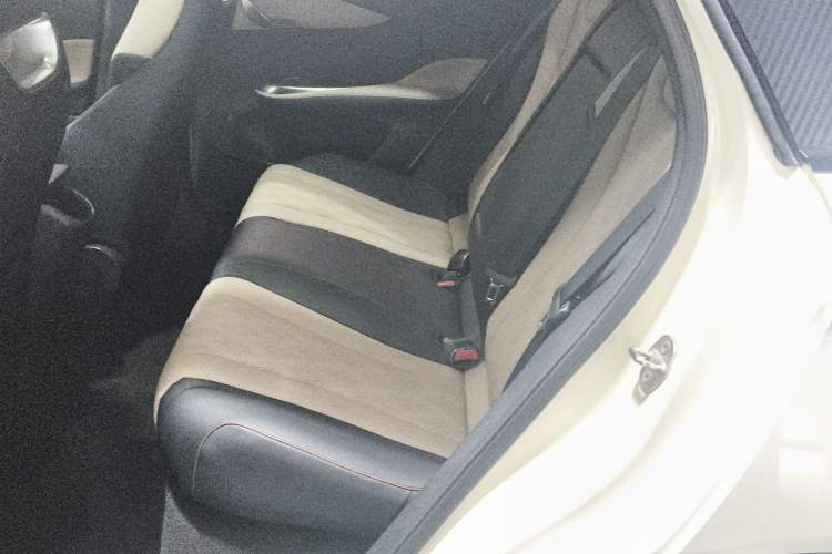 Used BYD Dolphin 2023 420 km Fashion Edition
