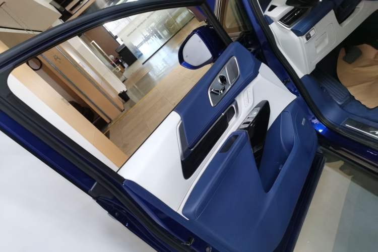 Used Buick Century 2023 2.0T Six-Seater Yinshi Edition