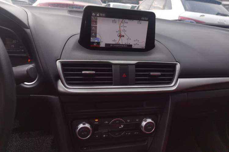 Used Mazda Mazda 3 Axela 2017 Sedan 1.5L Automatic Luxury Model Emission Standard China V