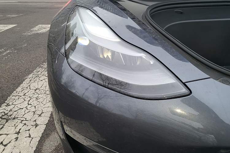 Used Tesla Model 3 2021 Performance High-Performance All-Wheel-Drive Version Right Front Headlight