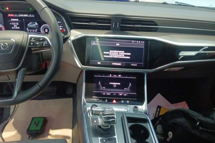 Used Audi A6L 2024 40 TFSI Luxury Dynamic Edition Audio And AC Panel