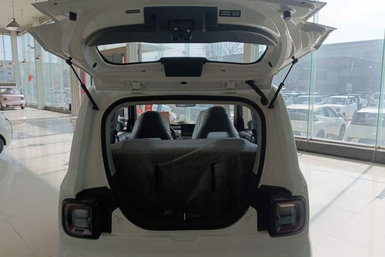 Used Geely Galaxy Panda 2024 Panda Mini 200km Endurance Bear