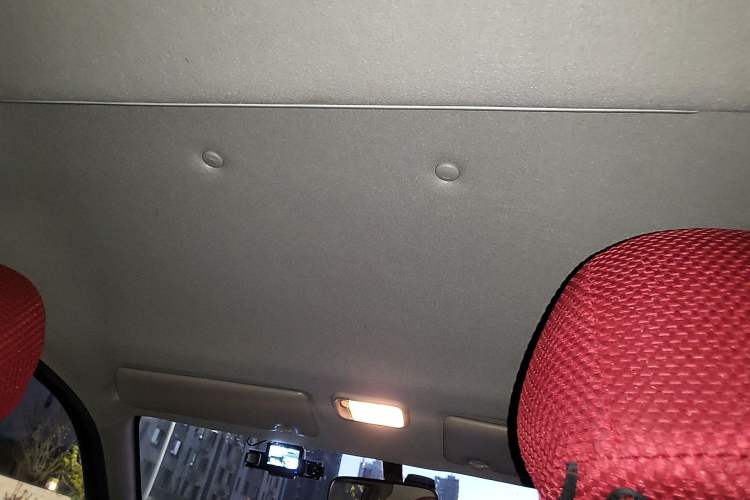 Used FORTHING Lingzhi 2023 M5L 1.6L Comfort 9-Seater Headliner