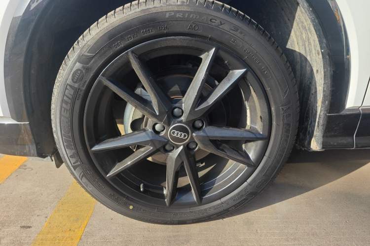 Used Audi Q2L 2021 35 TFSI Progressive Dynamic Edition