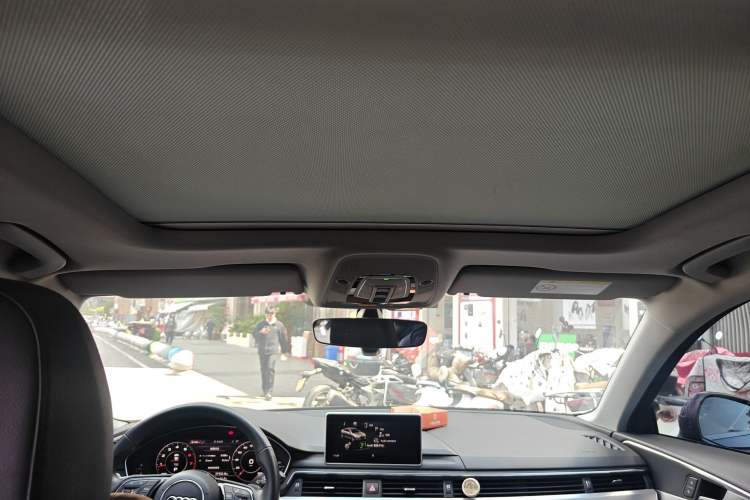 Used Audi A4L 2018 30th Anniversary Edition 40 TFSI Fashion Model Headliner