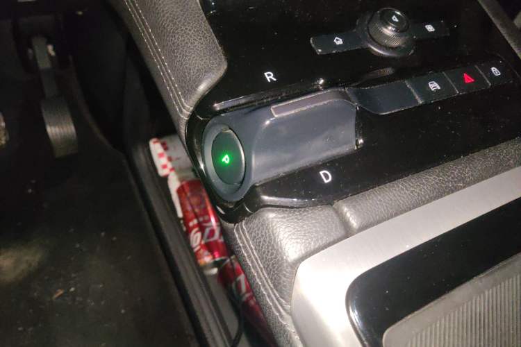 Used Nio ES8 2018 355 km Base Version 7-Seater Edition Gear Lever